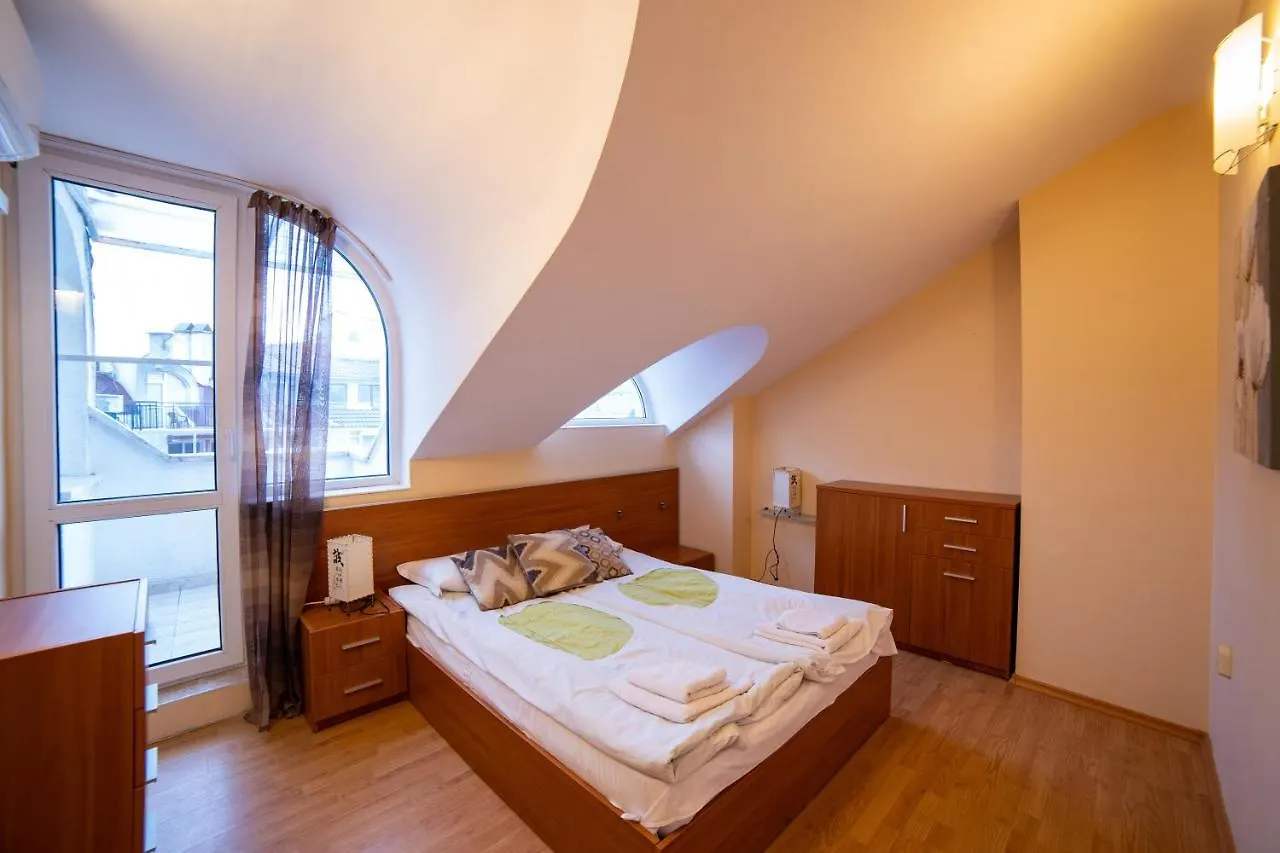 Maisonette Picadilly Varna Apartment
