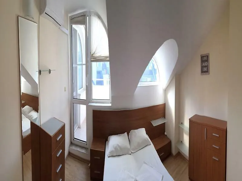 Maisonette Picadilly Varna